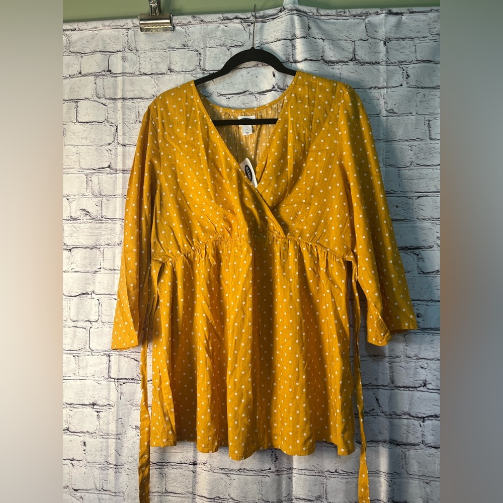 Nwt old navy top size large